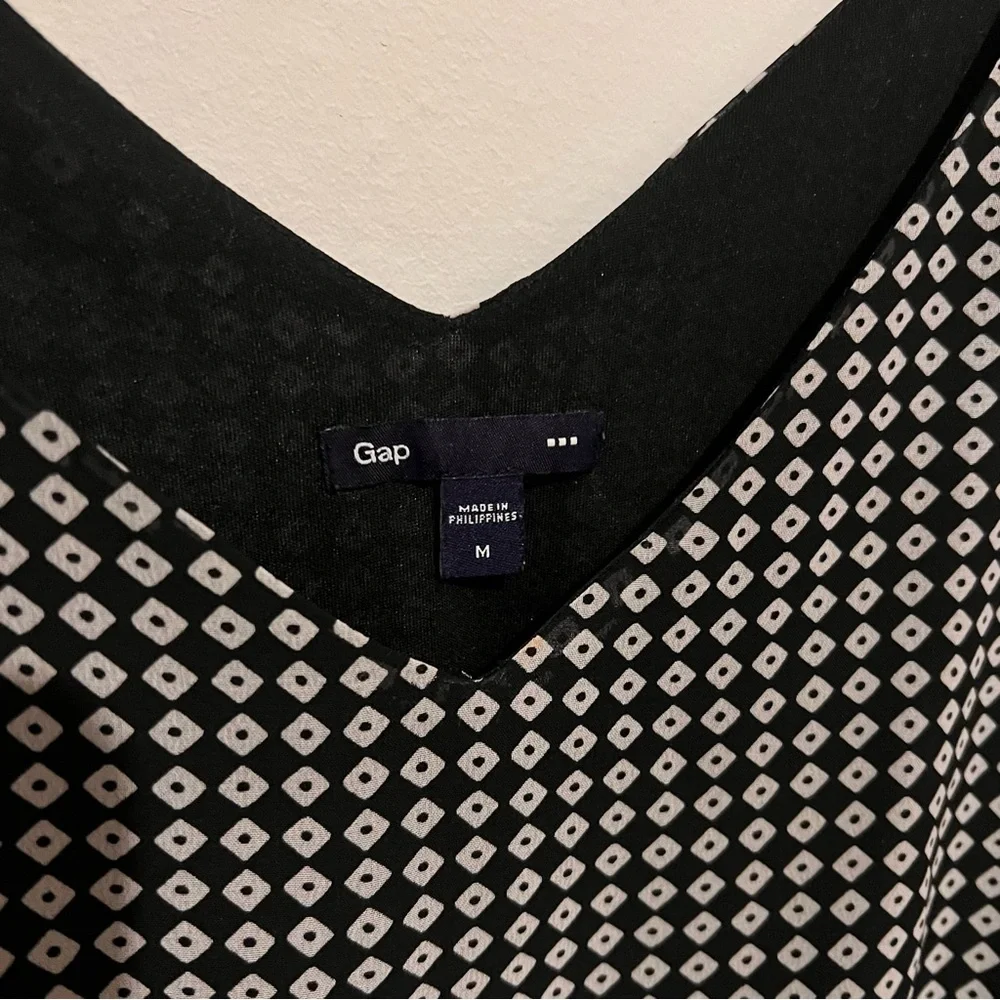 *3/20* Gap Flutter Sleeve Mini Dress - Picture 3 of 4
